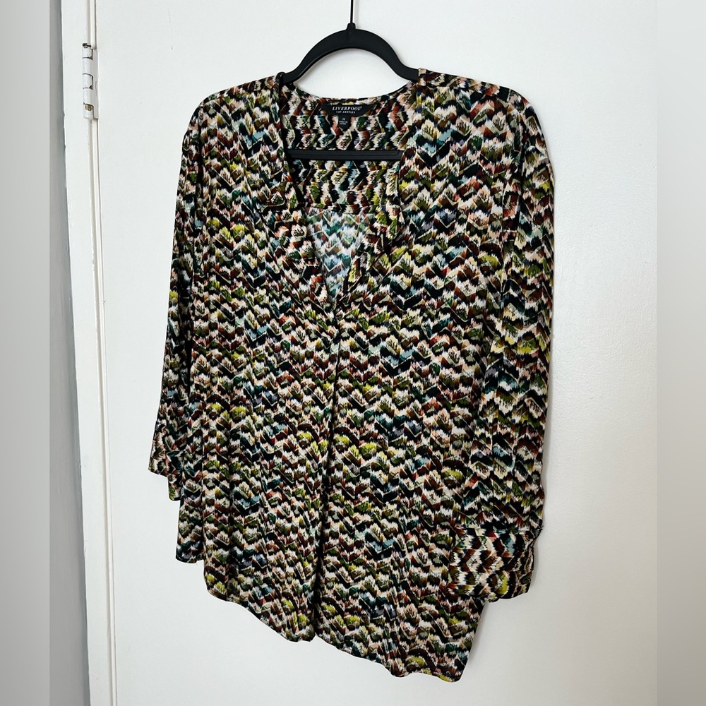 NWOT LIVERPOOL LA multi 3/4 sleeve pop over blouse M - Picture 2 of 9
